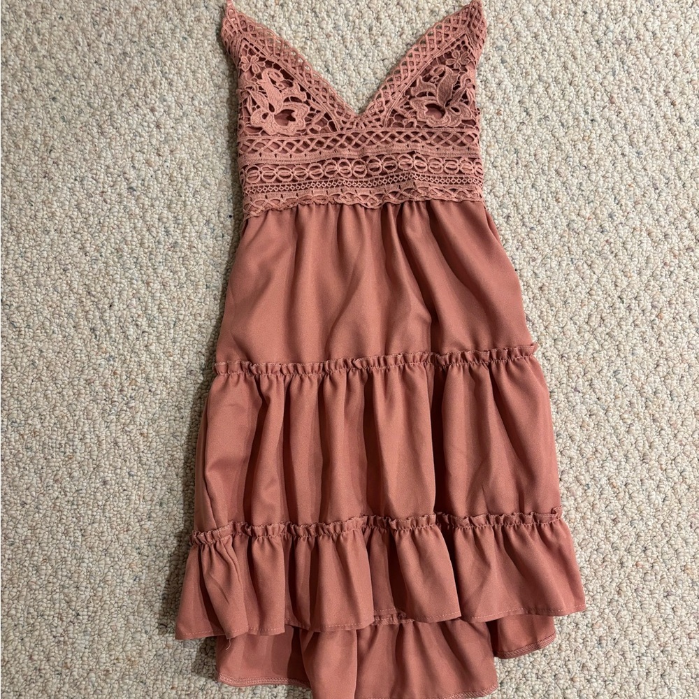 Women’s Lace Tiered Dress in Rust